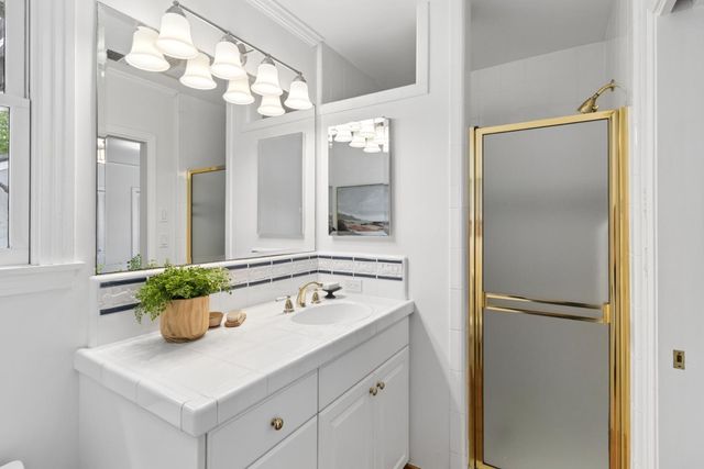 1330 Robertson Way, Sacramento, CA 95818