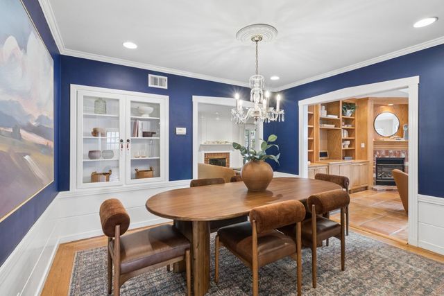 1330 Robertson Way, Sacramento, CA 95818