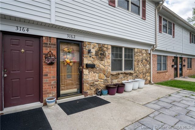 3162 Wooded Way, Jeffersonville, IN 47130