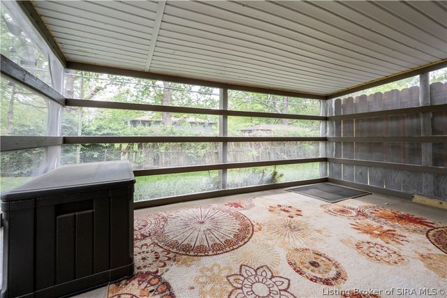 3162 Wooded Way, Jeffersonville, IN 47130