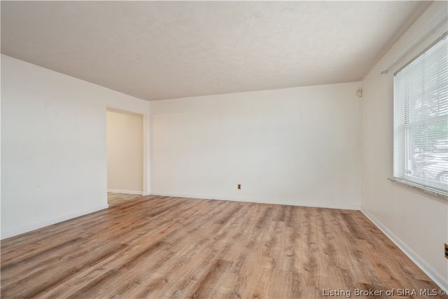 3162 Wooded Way, Jeffersonville, IN 47130