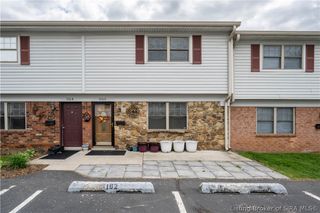 3162 Wooded Way, Jeffersonville, IN 47130