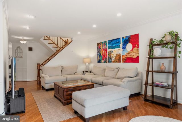 6313 MANCHESTER WAY, Alexandria, VA 22304