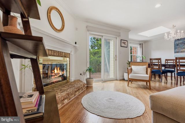 6313 MANCHESTER WAY, Alexandria, VA 22304