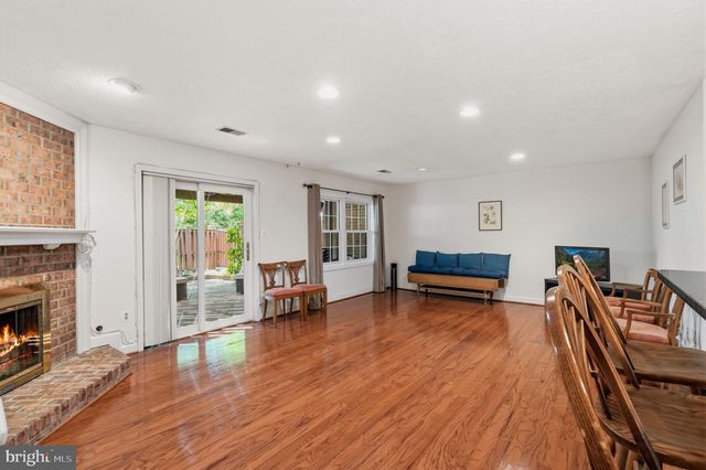 6313 MANCHESTER WAY, Alexandria, VA 22304