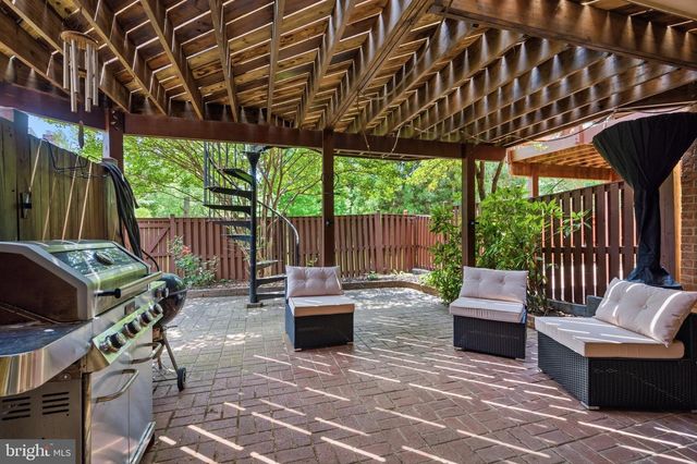 6313 MANCHESTER WAY, Alexandria, VA 22304