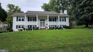 3713 CHANEL RD, Annandale, VA 22003