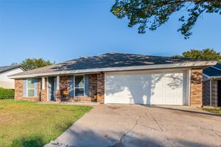 5315 Umbrella Pine Court, Arlington, TX 76018