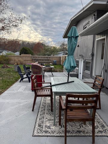 2059 Garland Drive, Norton Shores, MI 49441