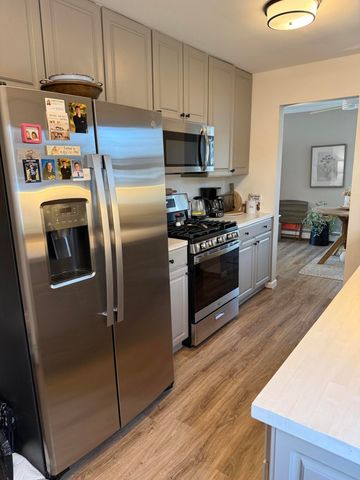 2059 Garland Drive, Norton Shores, MI 49441