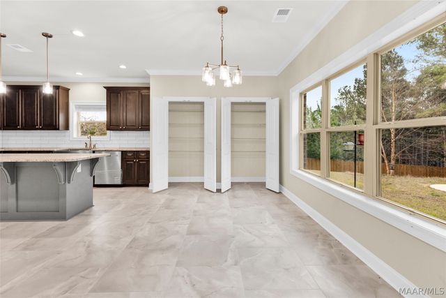 868 Brookwood Drive, Wetumpka, AL 36093