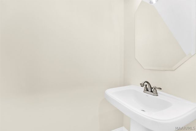 868 Brookwood Drive, Wetumpka, AL 36093