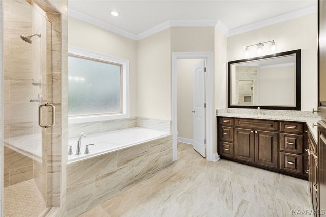 868 Brookwood Drive, Wetumpka, AL 36093