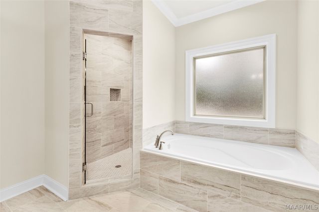 868 Brookwood Drive, Wetumpka, AL 36093