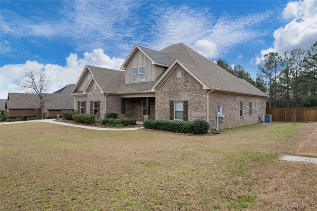 868 Brookwood Drive, Wetumpka, AL 36093