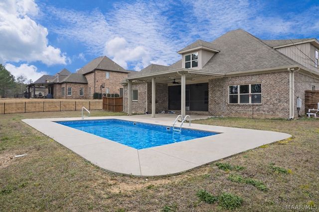 868 Brookwood Drive, Wetumpka, AL 36093