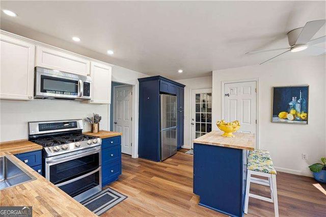 926 W Mill Trace NW, Kennesaw, GA 30152