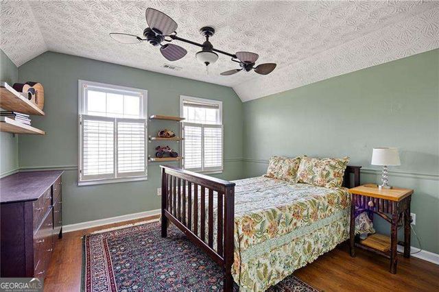 926 W Mill Trace NW, Kennesaw, GA 30152