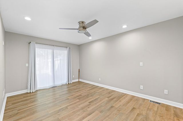 1019 Pheasant Circle, Savoy, IL 61874