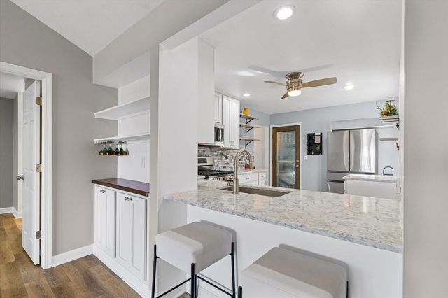 1019 Pheasant Circle, Savoy, IL 61874