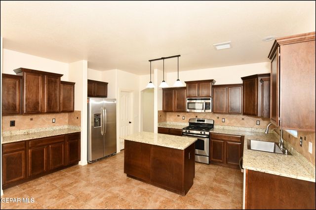 14309 S CAVE Avenue, El Paso, TX 79938