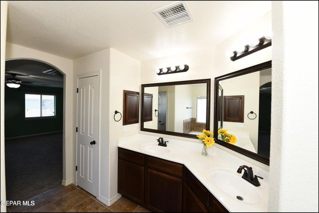 14309 S CAVE Avenue, El Paso, TX 79938