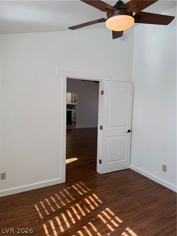 8113 Spanish Peak Avenue, Las Vegas, NV 89128