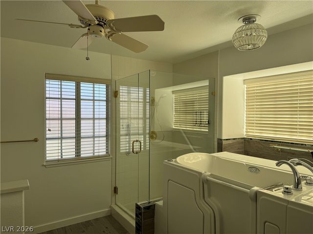 8113 Spanish Peak Avenue, Las Vegas, NV 89128