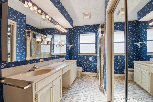 6526 S 111th East Avenue, Tulsa, OK 74133