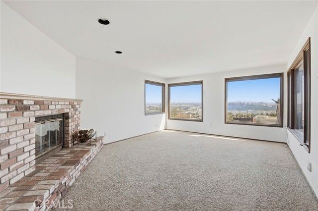 3320 Hill, San Diego, CA 92106