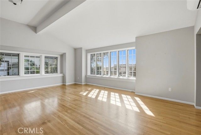 3320 Hill, San Diego, CA 92106