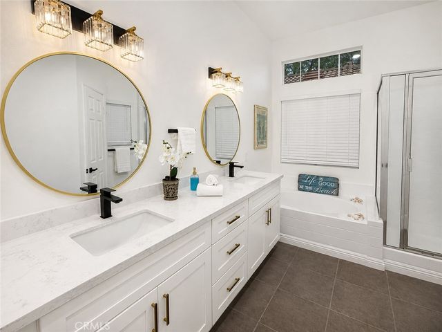 39832 De Vendome Court, Murrieta, CA 92563