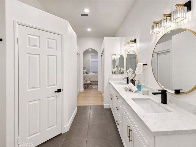 39832 De Vendome Court, Murrieta, CA 92563