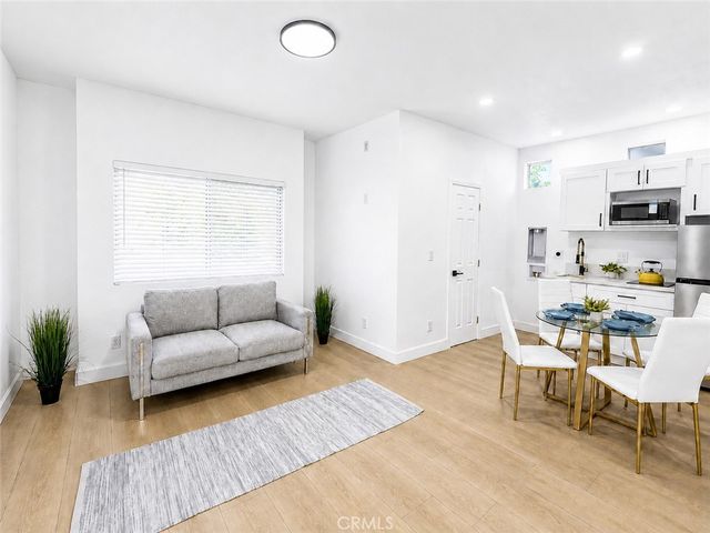 39832 De Vendome Court, Murrieta, CA 92563