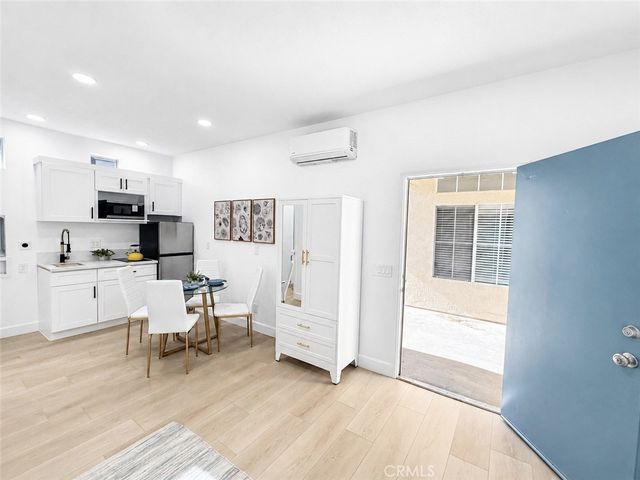 39832 De Vendome Court, Murrieta, CA 92563