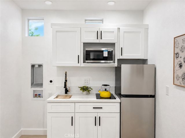 39832 De Vendome Court, Murrieta, CA 92563