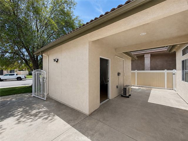 39832 De Vendome Court, Murrieta, CA 92563