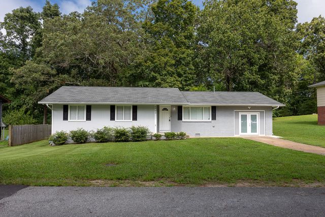 8903 Bay View Drive, Chattanooga, TN 37416