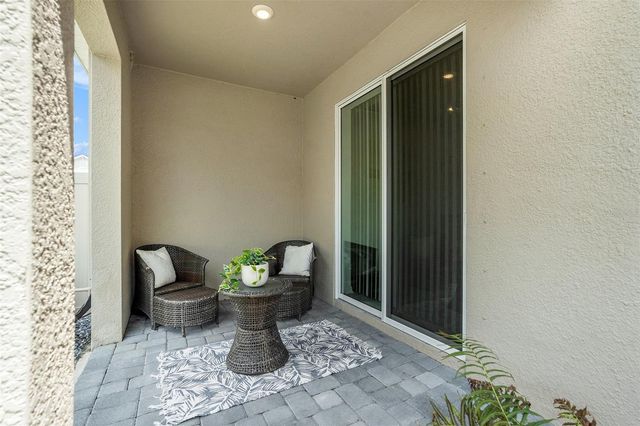 1105 LADY GOULDIAN COURT, Tampa, FL 33613