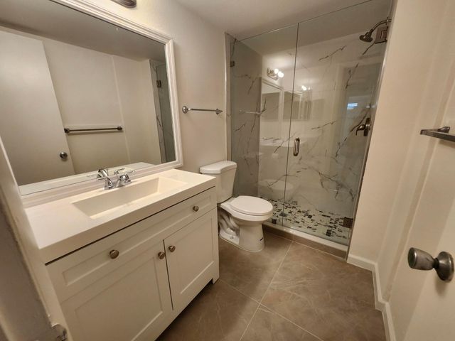 330 NE 26th Avenue 202, Boynton Beach, FL 33435