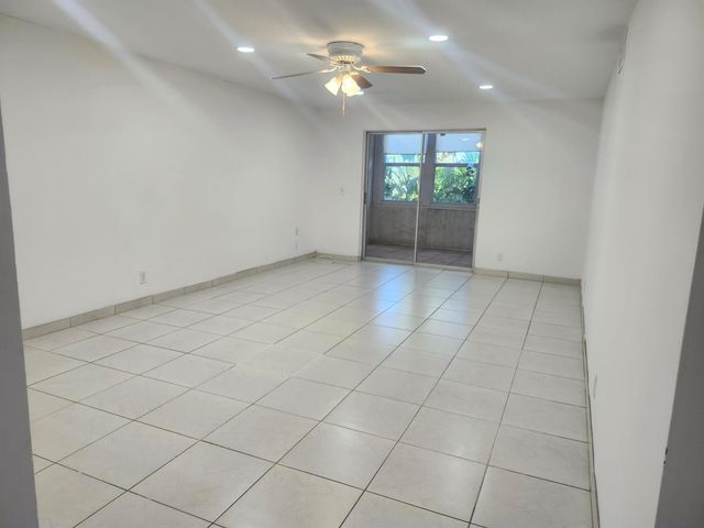 330 NE 26th Avenue 202, Boynton Beach, FL 33435