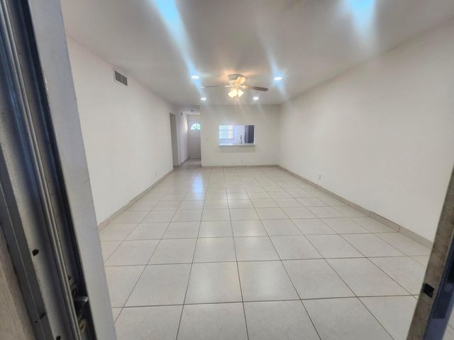 330 NE 26th Avenue 202, Boynton Beach, FL 33435