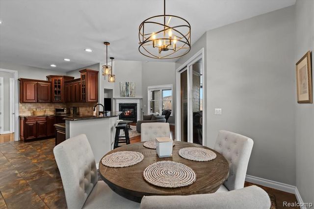 10511 Stoney Point Drive, South Lyon, MI 48178