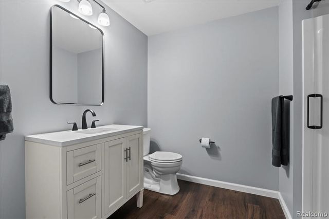 10511 Stoney Point Drive, South Lyon, MI 48178