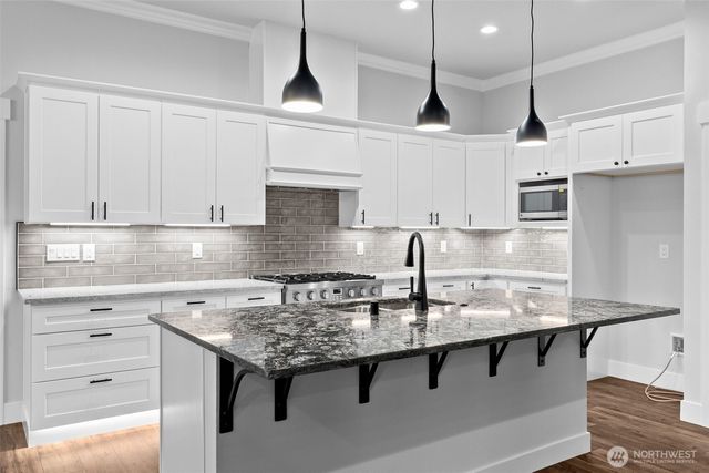 6301 Cooper Point Road NW, Olympia, WA 98502