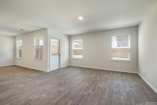 8227 Atlas Rise, San Antonio, TX 78252