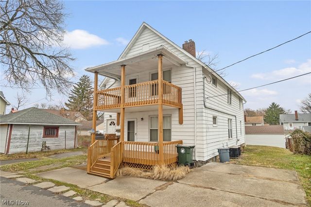 2112 Iris Court NW, Canton, OH 44709