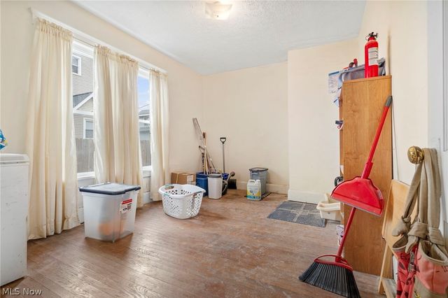 2112 Iris Court NW, Canton, OH 44709