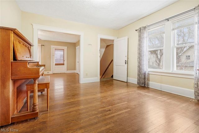 2112 Iris Court NW, Canton, OH 44709