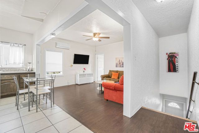 2536 Atlantic Avenue, Long Beach, CA 90806